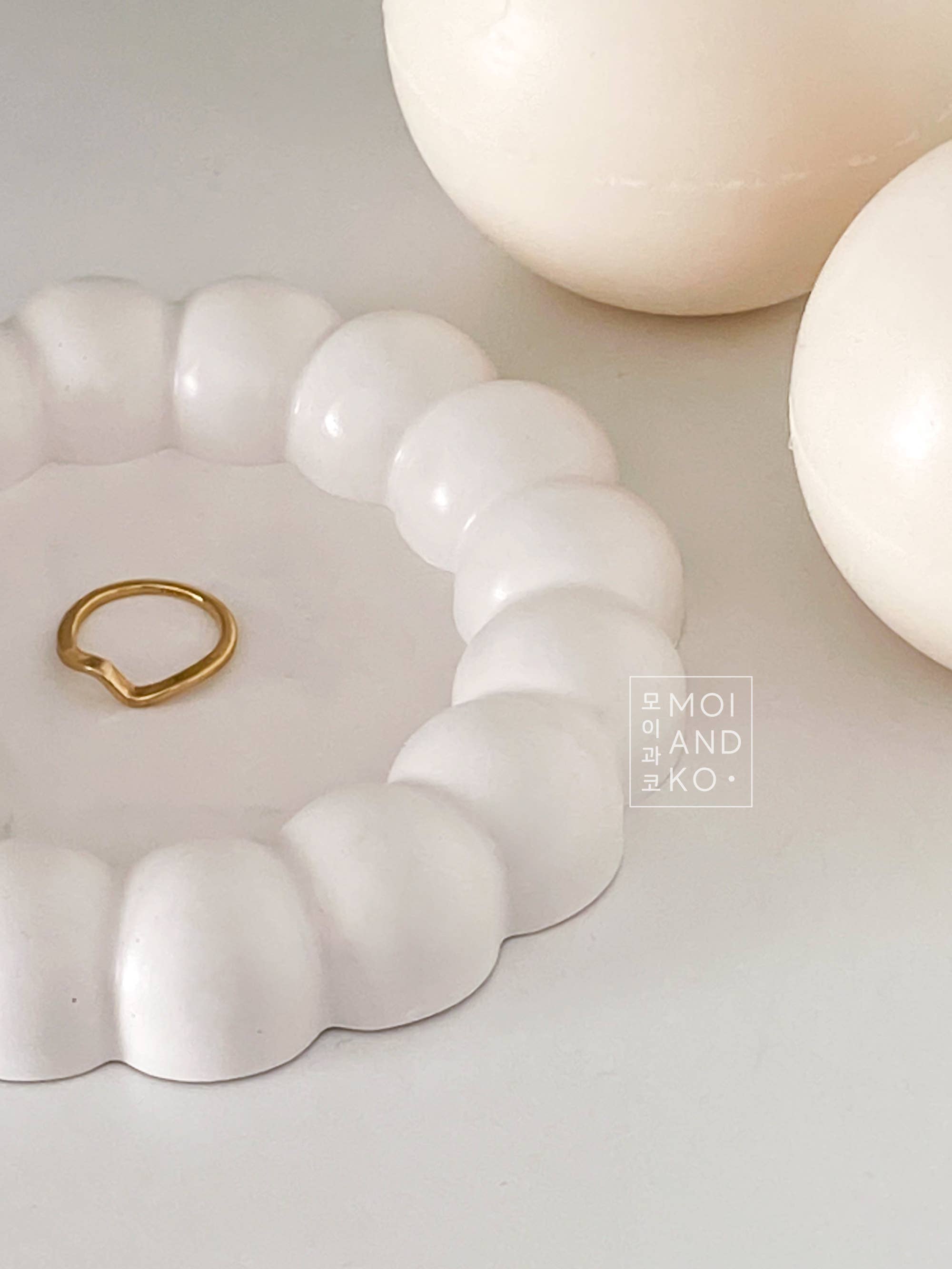 Bubble Ring and Candle Tray