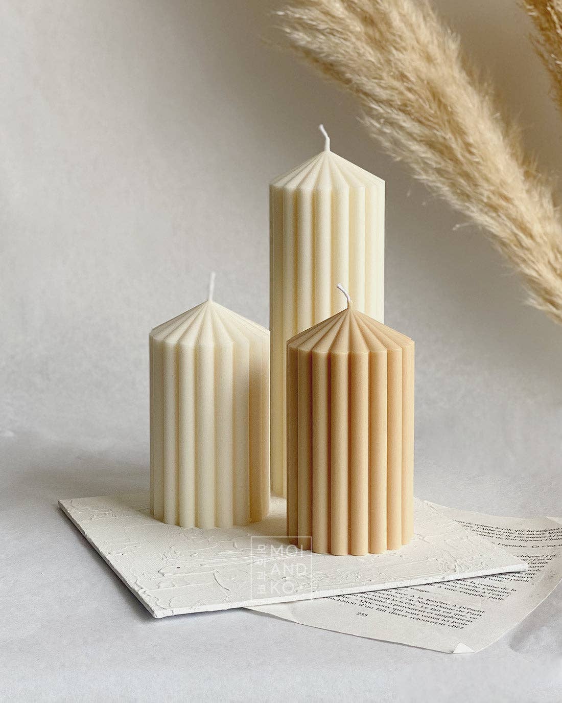 Sculptural Minimalist Candle