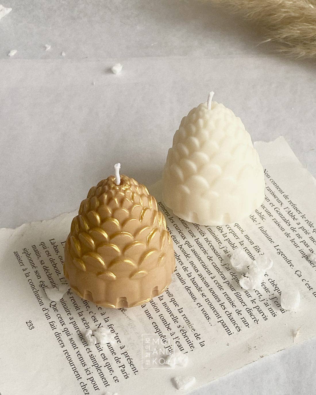 Christmas Pinecone Candles