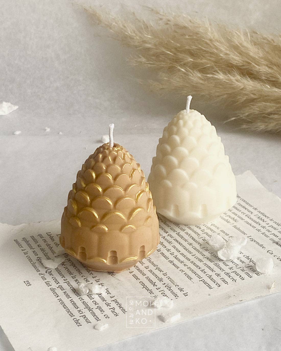 Christmas Pinecone Candles