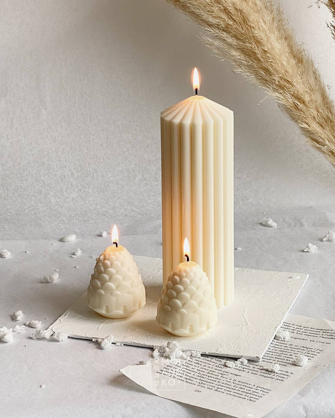 Sculptural Minimalist Candle