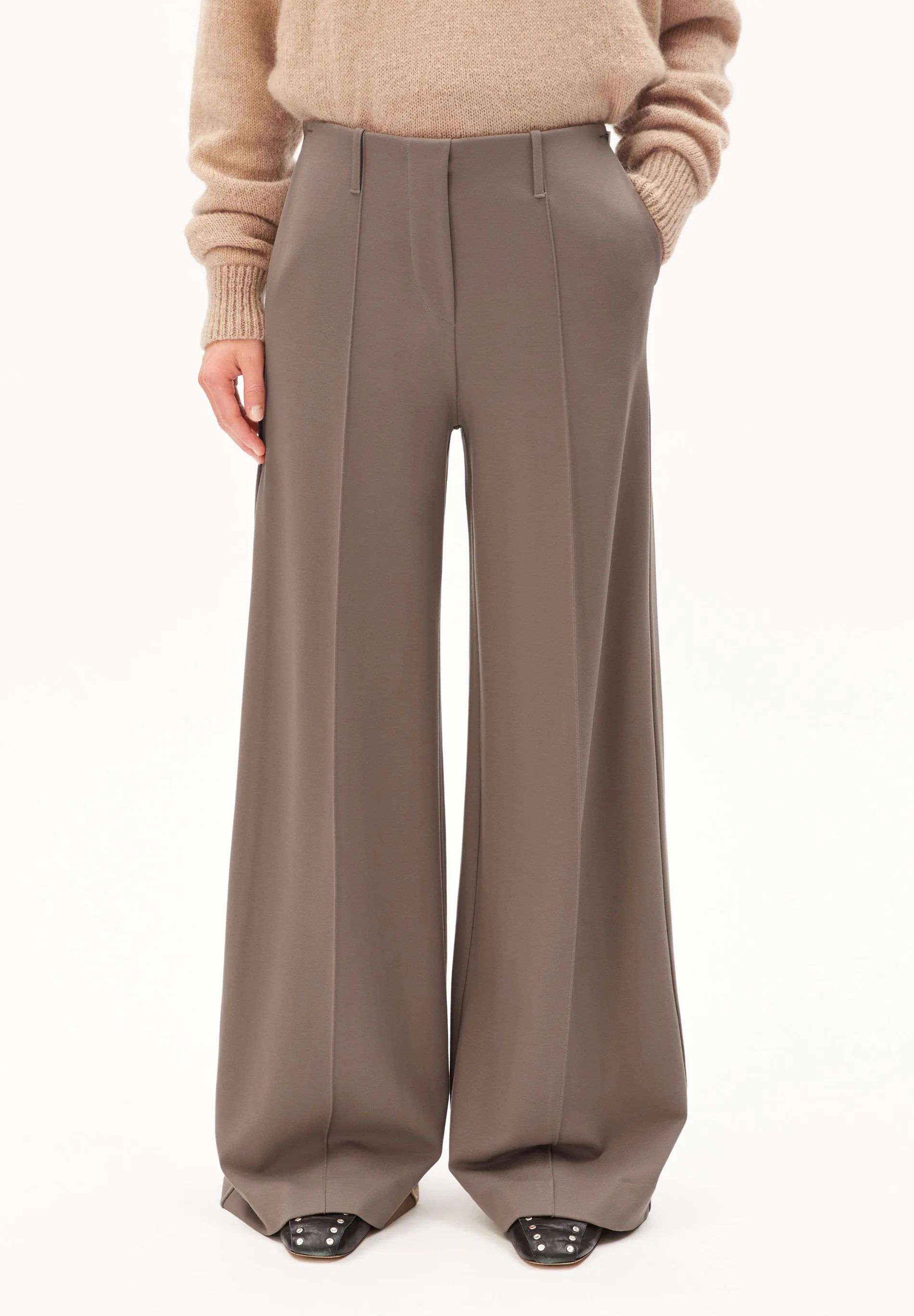 Maevaa Walnut Cream Pant