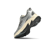 Forma Runner Silver Antique White Sneakers